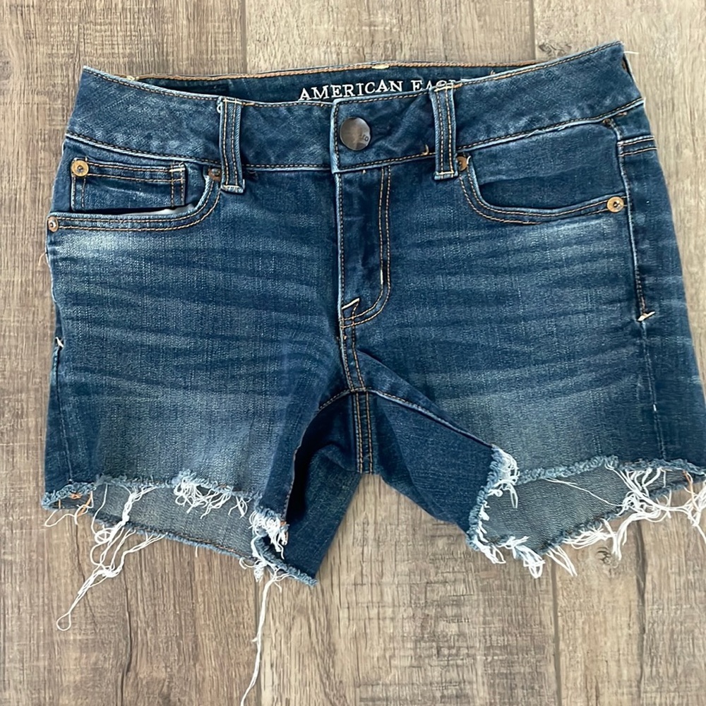 AMERICAN EAGLE SIZE 0 JEAN SHORTS